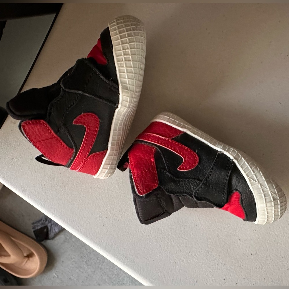 Baby Jordan 1 (3c)
